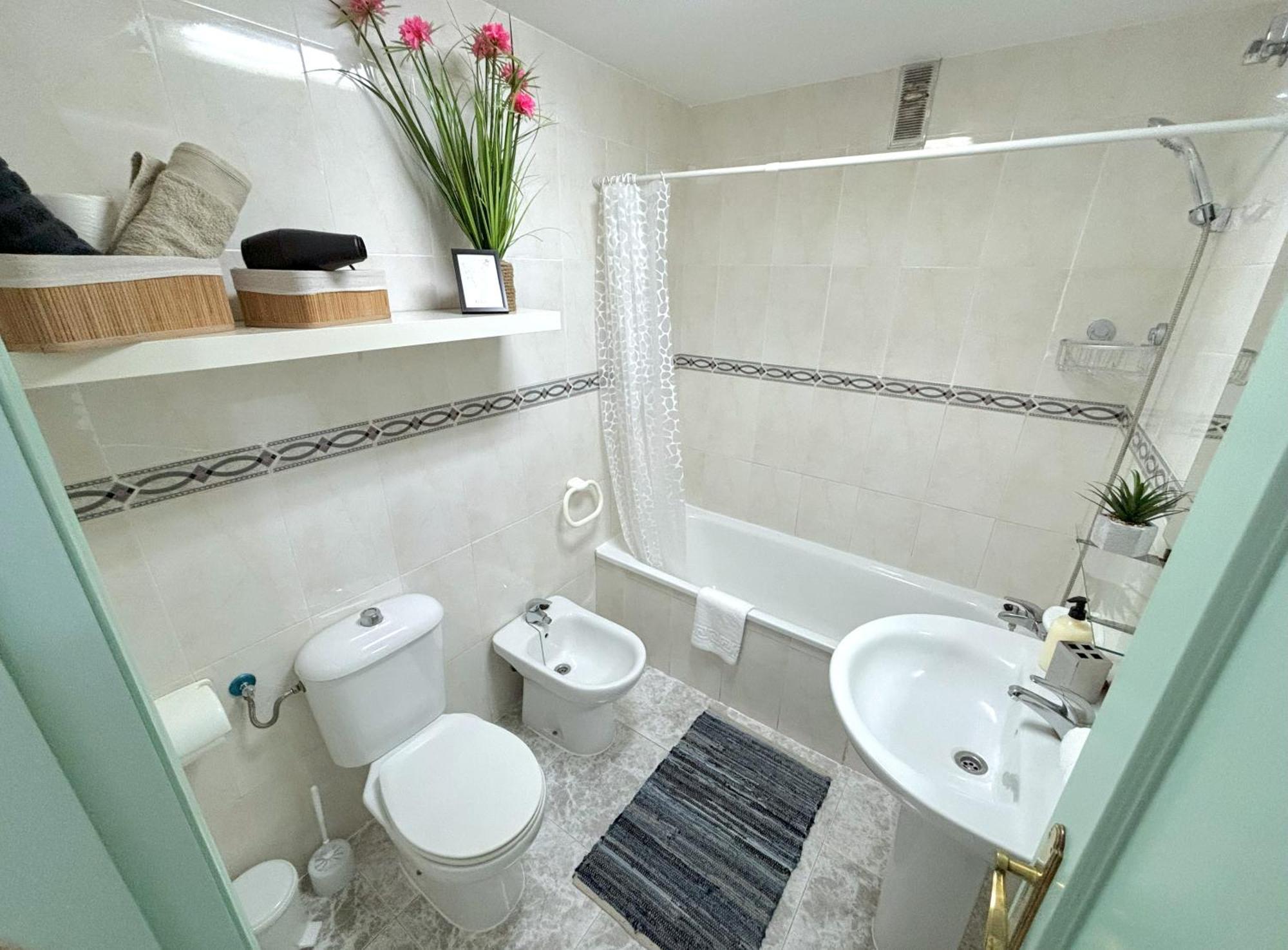 Urb Colina Park Con Piscina Apartment